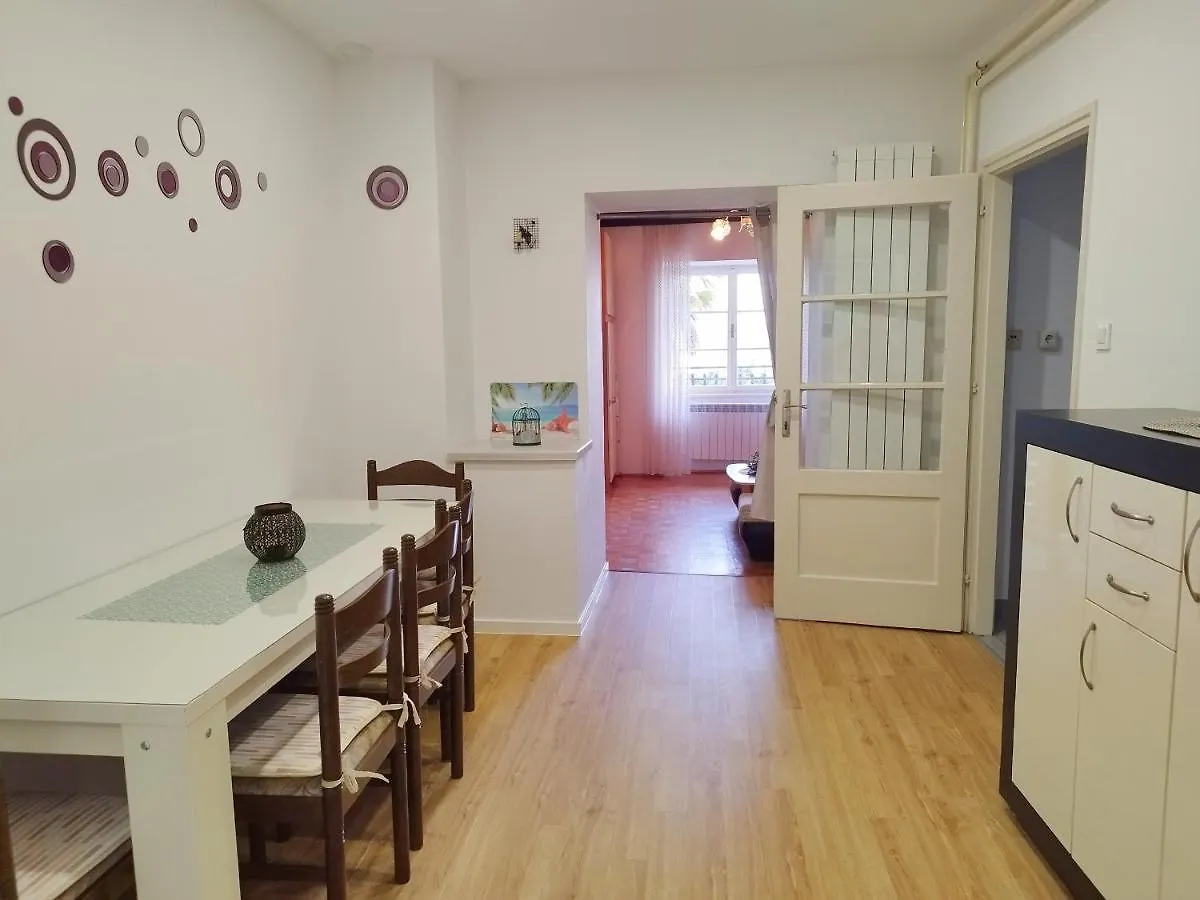 Apartment Ane 德拉马利 0*,  克罗地亚